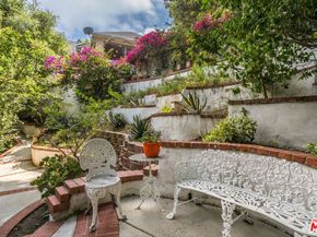 172 S Woodburn Drive, Los Angeles CA 90049