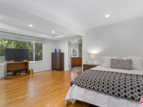 172 S Woodburn Drive, Los Angeles CA 90049