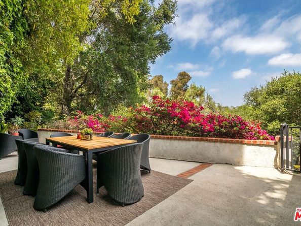 172 S Woodburn Drive, Los Angeles CA 90049