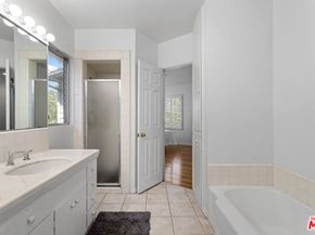 172 S Woodburn Drive, Los Angeles CA 90049