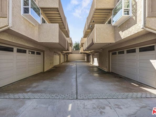 2701 Voorhees Avenue 3, Redondo Beach CA 90278