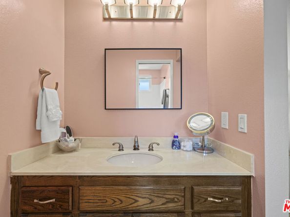 2701 Voorhees Avenue 3, Redondo Beach CA 90278