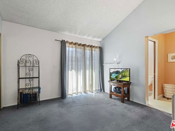 2701 Voorhees Avenue 3, Redondo Beach CA 90278