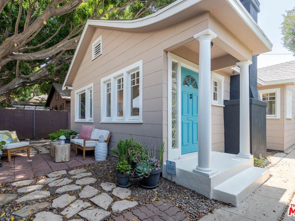 6516 Lexington Avenue, Los Angeles CA 90038