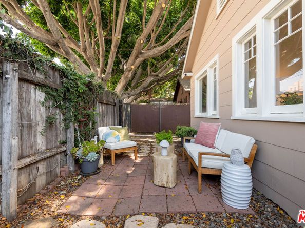 6516 Lexington Avenue, Los Angeles CA 90038