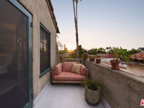 615 S Highland Avenue, Los Angeles CA 90036