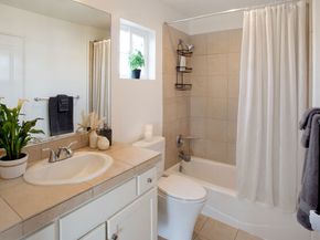 838 17th Street 105, Santa Monica CA 90403