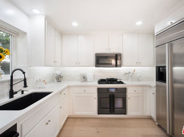 838 17th Street 105, Santa Monica CA 90403