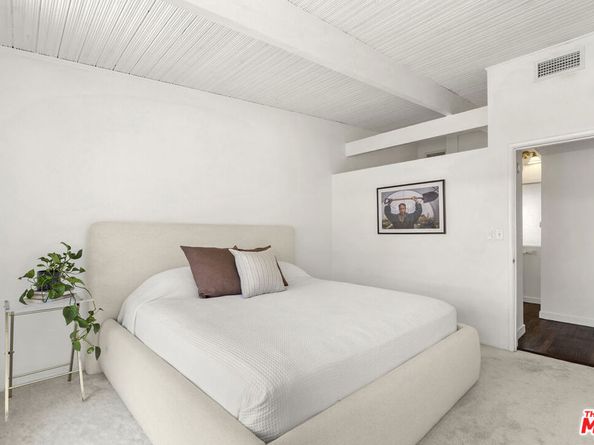 1400 N Hayworth Avenue 32, West Hollywood CA 90046