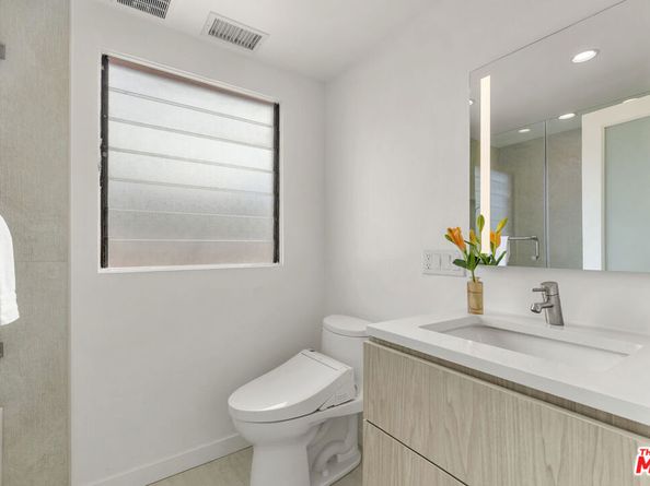 1400 N Hayworth Avenue 32, West Hollywood CA 90046