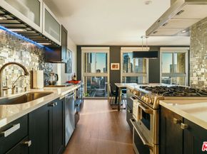 800 W 1st Street 2008, Los Angeles CA 90012