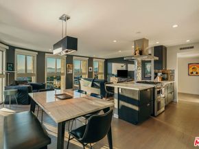 800 W 1st Street 2008, Los Angeles CA 90012