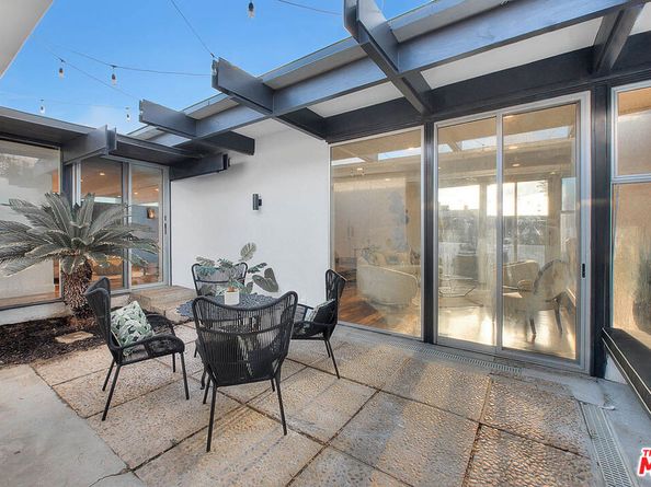 3804 Duray Place, Los Angeles CA 90008