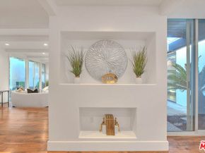 3804 Duray Place, Los Angeles CA 90008