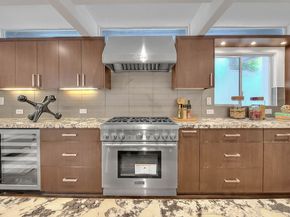 3804 Duray Place, Los Angeles CA 90008