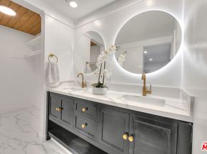 3804 Duray Place, Los Angeles CA 90008