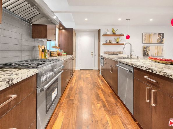 3804 Duray Place, Los Angeles CA 90008