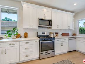 2347 W 29th Place, Los Angeles CA 90018