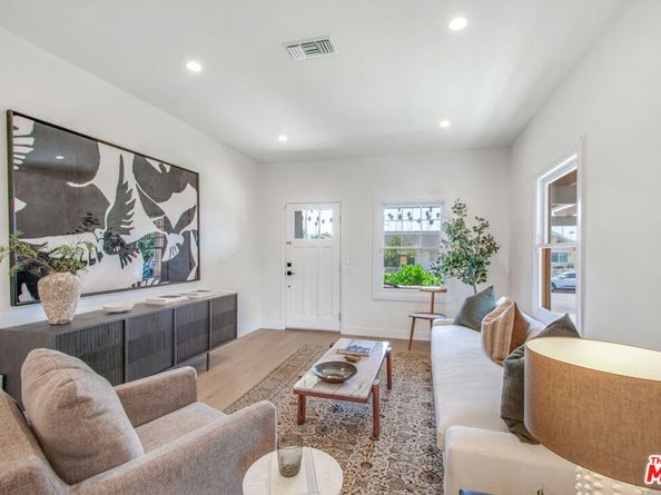 2347 W 29th Place, Los Angeles CA 90018