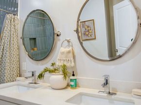2347 W 29th Place, Los Angeles CA 90018