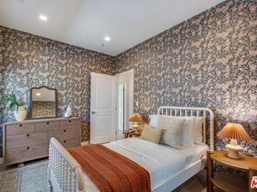 2347 W 29th Place, Los Angeles CA 90018