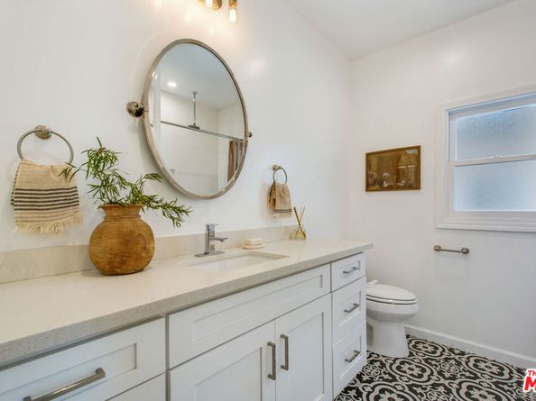 2347 W 29th Place, Los Angeles CA 90018
