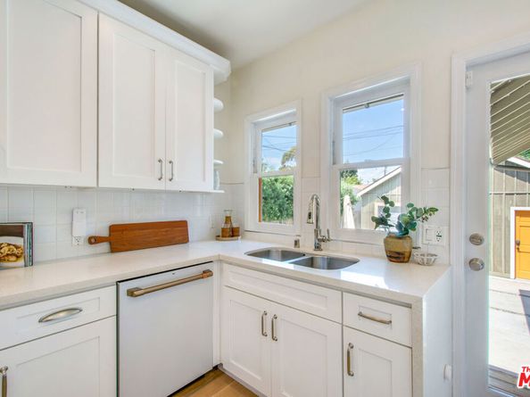 2347 W 29th Place, Los Angeles CA 90018