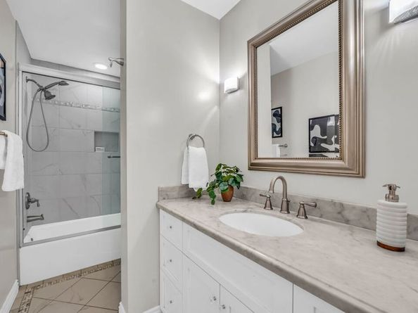 1130 9th Street 1, Santa Monica CA 90403