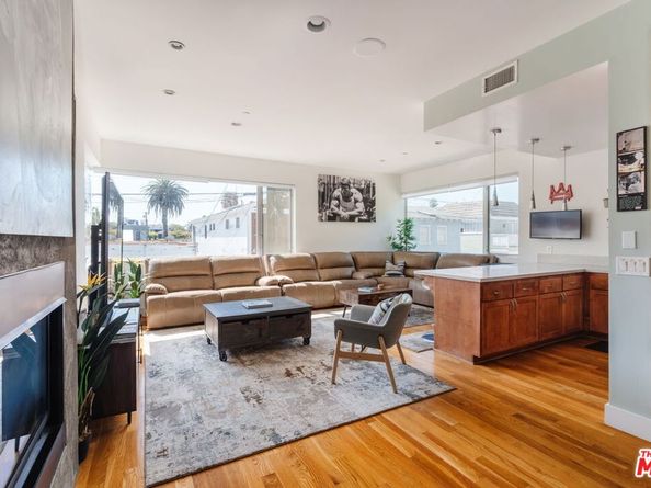 302 S Venice Boulevard, Venice CA 90291