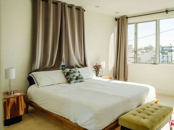302 S Venice Boulevard, Venice CA 90291