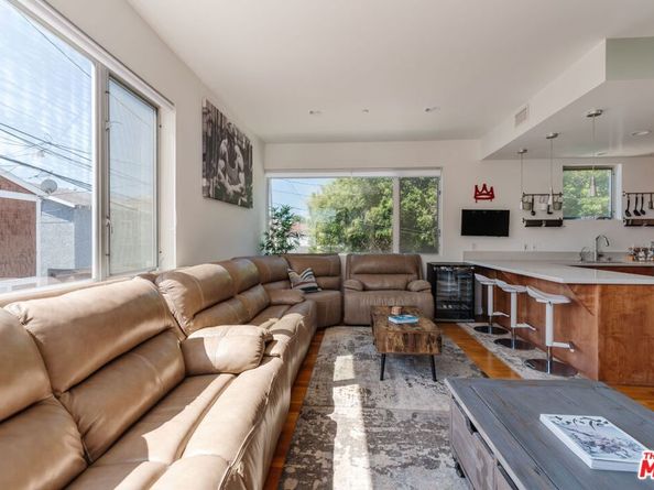 302 S Venice Boulevard, Venice CA 90291