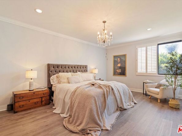 8455 Fountain Avenue 208, West Hollywood CA 90069