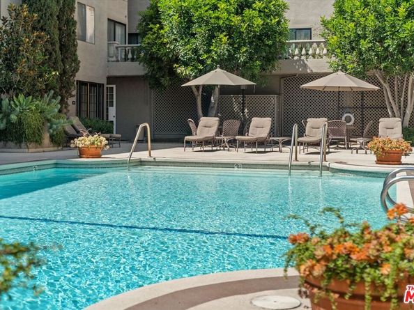 8455 Fountain Avenue 208, West Hollywood CA 90069