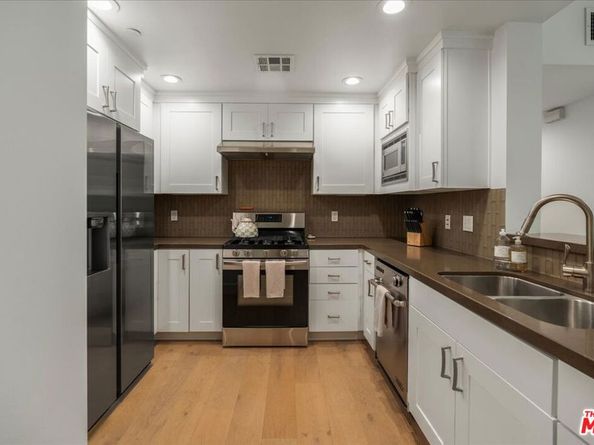 2010 S Beverly Glen Boulevard 302, Los Angeles CA 90025