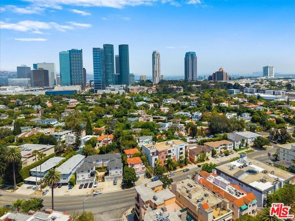 2010 S Beverly Glen Boulevard 302, Los Angeles CA 90025