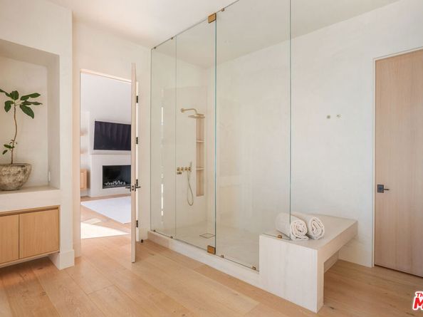 24824 Pacific Coast Highway, Malibu CA 90265