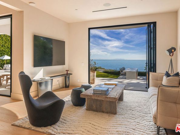 24824 Pacific Coast Highway, Malibu CA 90265