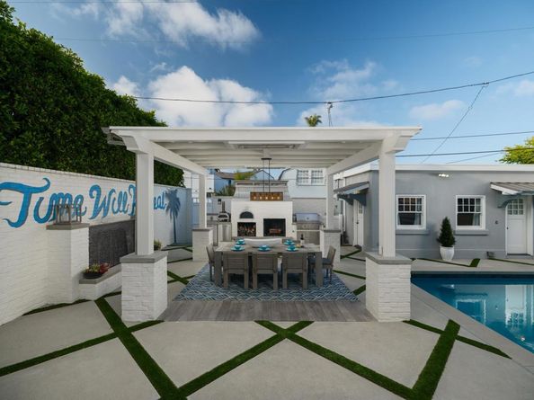 535 Ocean Blvd, Coronado CA 92118