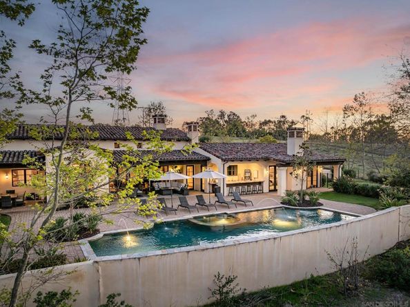 7552 Montien Road, San Diego CA 92127