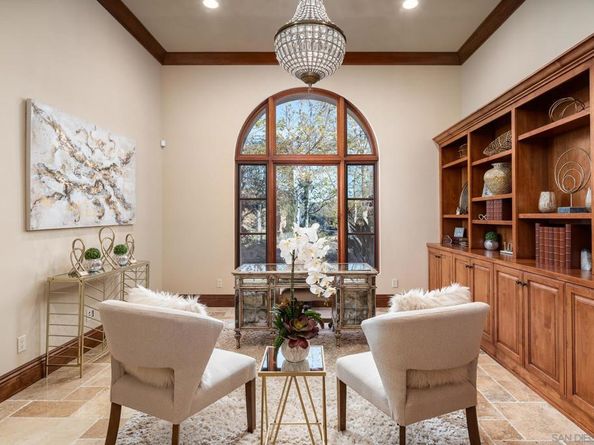 7552 Montien Road, San Diego CA 92127