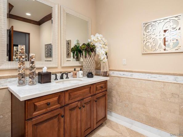 7552 Montien Road, San Diego CA 92127