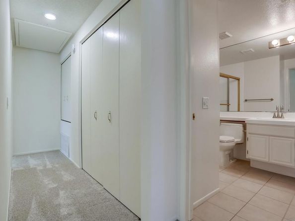 4018 Nobel Dr 201, San Diego CA 92122