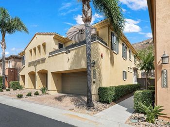 2748 Bellezza Dr