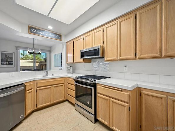 11368 Via Rancho San Diego E, El Cajon CA 92019