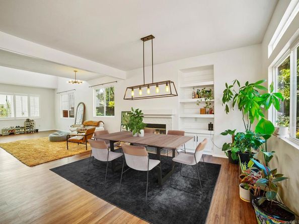 318 Diamante Way, Oceanside CA 92056