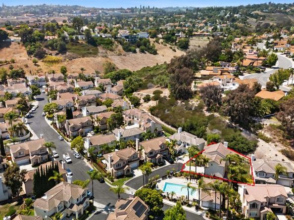318 Diamante Way, Oceanside CA 92056