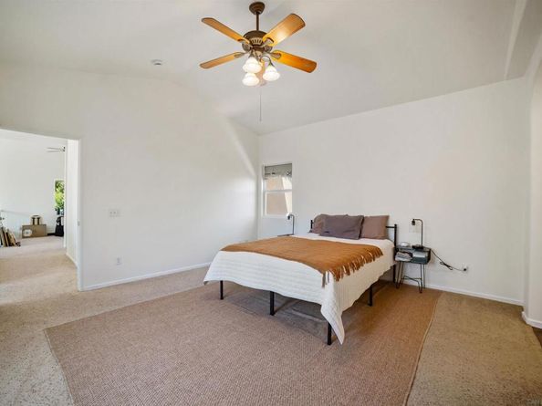 318 Diamante Way, Oceanside CA 92056