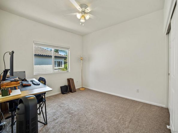 318 Diamante Way, Oceanside CA 92056