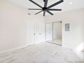 6915 Pear Tree Dr, Carlsbad CA 92011