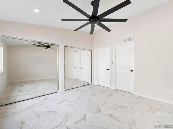 6915 Pear Tree Dr, Carlsbad CA 92011